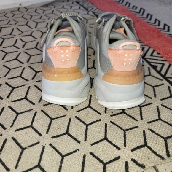 Sorel Kinetic Renegade Strap Sneaker Light Gray, Size 8.5 - Picture 5 of 14